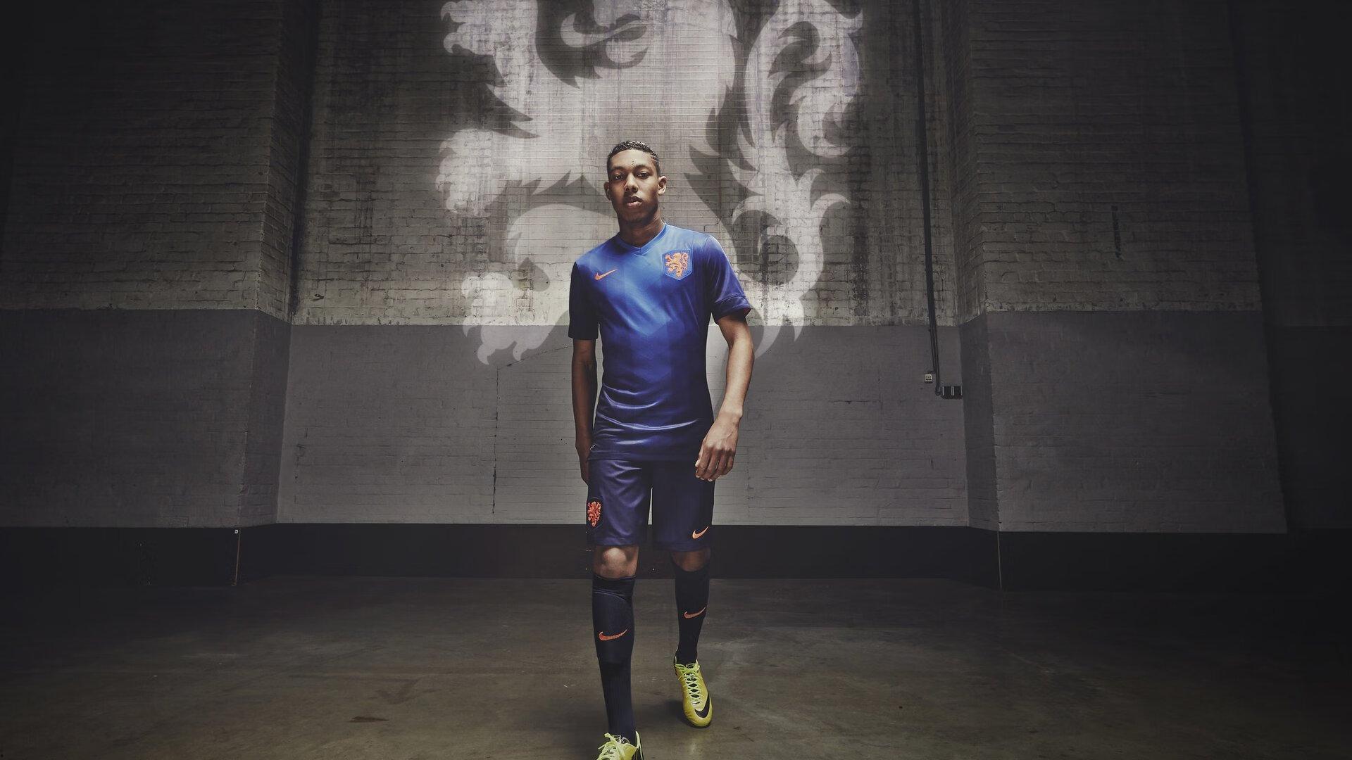 乌杜卡战术布局引热议，限制勇士并非只盯库里，团队防守成取胜关键